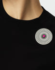 ICON broche no. 01 · SWAN BLACK