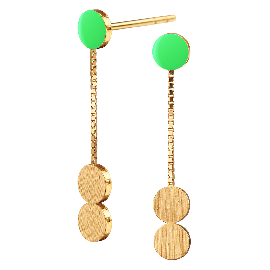 Tiny SPOT ørestik med dotty vedhæng i lang kæde. Glansfuld emaljelak i lysende klar forårsgrøn. Stilren, elegant og iøjnefaldende.  Forgyldt sterling sølv Mål: 4 x 24 mm  Pris pr. par: 399 DKK  NEON GREEN · Varenr: DO46-50G