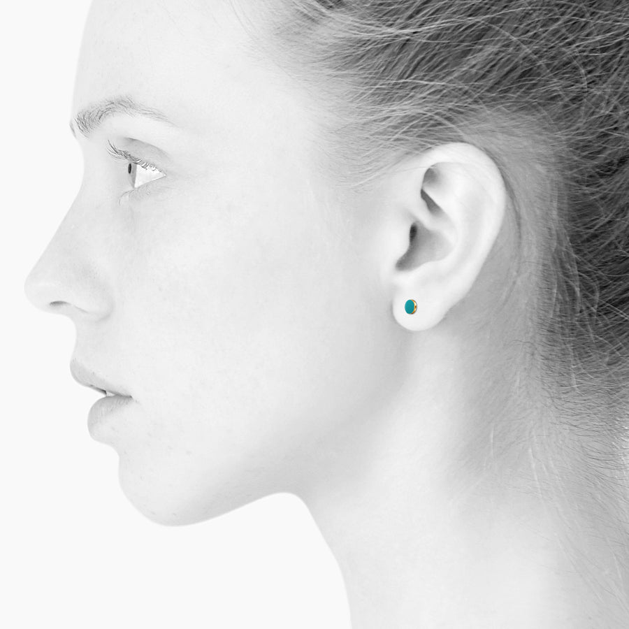 SPOT tiny ørestikker - AQUAMARINE - SCHERNING smykker