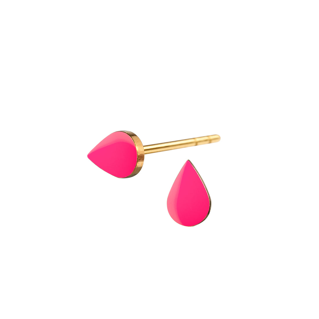 Lille klassisk og enkel dråbeformet SPOT ørestik med flot emaljelak i flouriserende frisk pink. Perfekt til at mixe med andre ørestikkere.  Forgyldt sterling sølv Mål: 4 x 6 mm  Pris pr. par: 349 DKK  NEON PINK · Varenr: ST35-51G