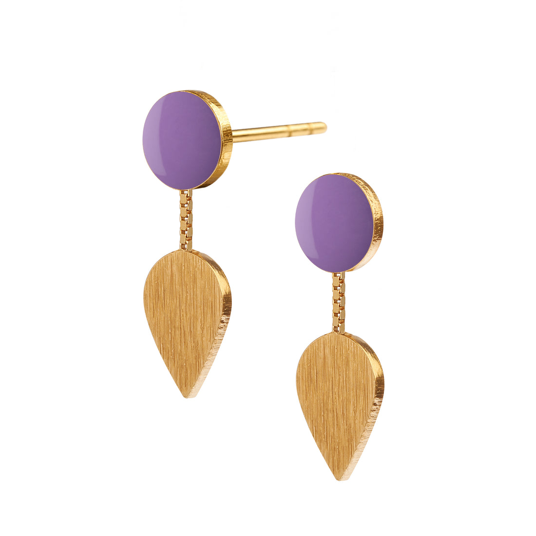 Fine SPOT ørestikkere med dråbevehæng i forgyldt sølv, med emaljelak i skøn lilla. Stilren og elegant.  Forgyldt sterling sølv Mål: 6 x 19 mm  Pris pr. par: 399 DKK
