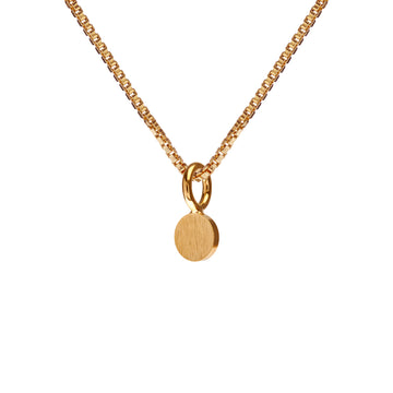 Kort Venezia halskæde med enkelt og stilrent lille SPOT vedhæng i forgyldt sølv. Klassisk og smuk.  Forgyldt sterling sølv Kædelængde: 45 cm · Vedhæng: dia 4 mm  Pris pr. styk: 449 DKK