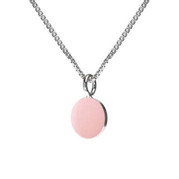 Venezia halskæde og SPOT vedhæng med emaljelak i sart lys pink. Klassisk, enkel og iøjnefaldende.  Sterling sølv Kædelængde: 45 cm · Vedhæng: dia 7,5 mm  Pris pr. styk: 449 DKK